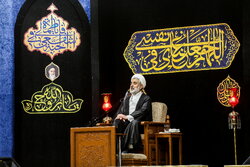 رمز پایداری انقلاب اسلامی در پیوند عمیق ملت با رهبری نهفته است