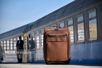 آغاز پیش فروش بلیت قطارهای مسافری تیرماه در هرمزگان