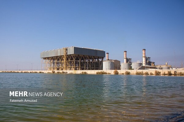 چرا صنعت برق ایران از فناوریهای نو عقب مانده است؟