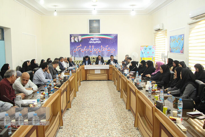 ۶۶۰۰ دانشآموز دشتستانی در مدارس غیردولتی تحصیل میکنند