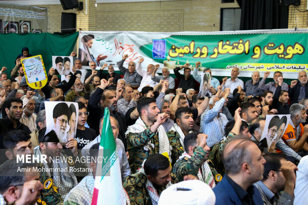راهپیمایی بزرگداشت سالروز قیام تاریخی ۱۵ خرداد در ورامین