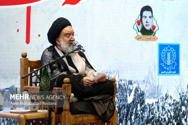 راهپیمایی بزرگداشت سالروز قیام تاریخی ۱۵ خرداد در ورامین