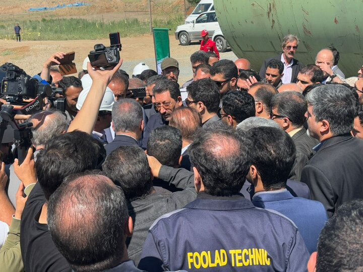 وزیر صمت از بزرگترین واحد گندلهسازی غرب کشور در بیجار بازدید کرد