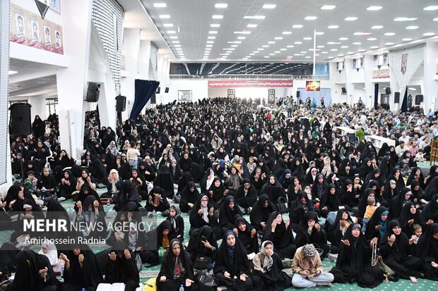مراسم قرائت دعای عرفه در بیرجند