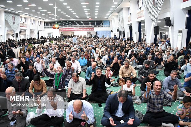 مراسم دعای عرفه در بیرجند