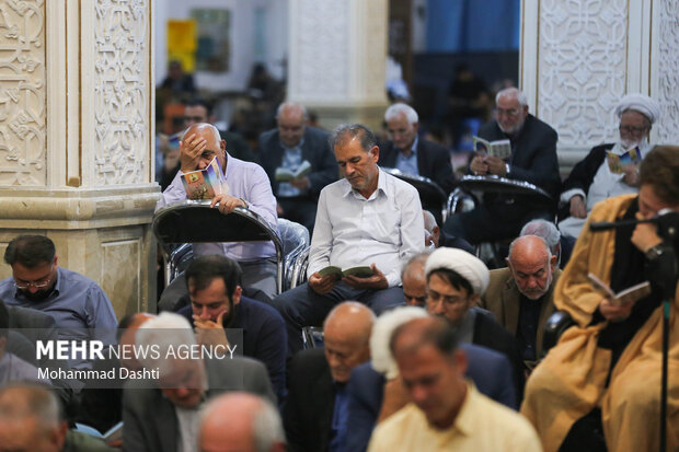 مراسم دعای عرفه در مصلی امام خمینی(ره) اردبیل