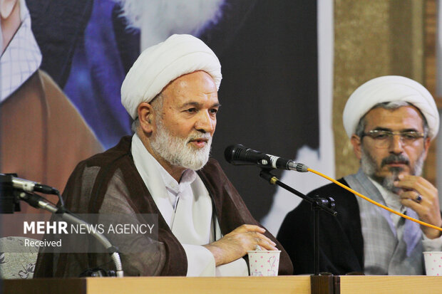 همایش «امتداد گفتمان امامین انقلاب» در قم