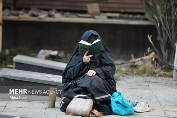 مراسم پر فیض دعای عرفه در گلزار شهدای وادی رحمت تبریز