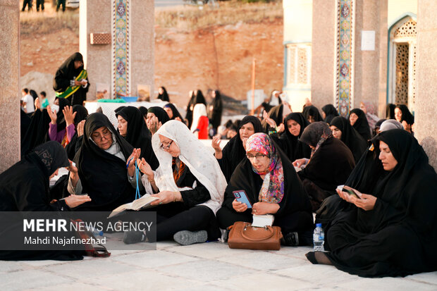 مراسم قرائت دعای عرفه در یاسوج