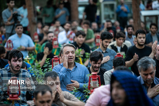 مراسم دعای عرفه در گلزارشهدای بهشت زهرا تهران