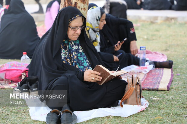 مراسم قرائت دعای عرفه در زاهدان