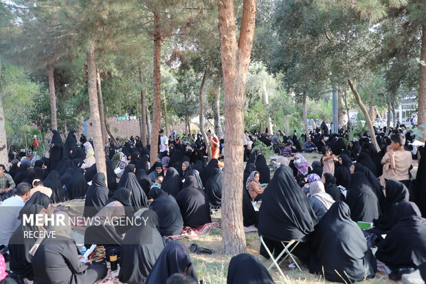 مراسم قرائت دعای عرفه در زاهدان