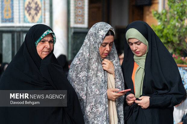 مراسم قرائت دعای عرفه در حرم مطهر امام رضا (ع)
