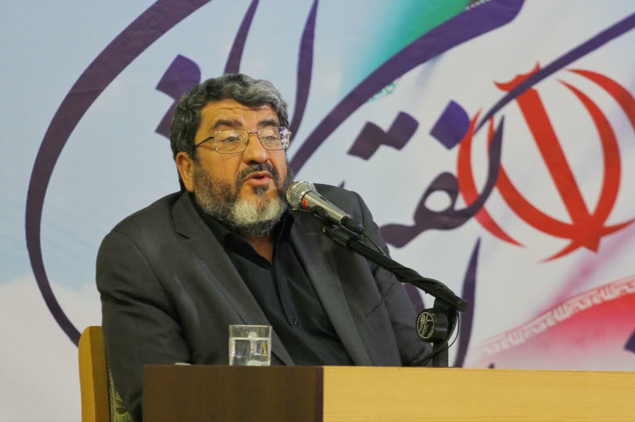 آمريكا،انقلاب،ايزدي،اسلامي،كشور،افول،رهبر،تأكيد،اشاره،جهاني، ...