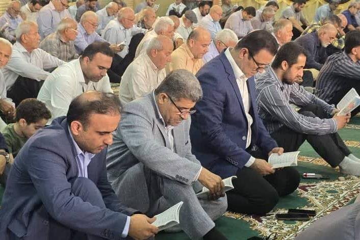 آئین پرفیض دعای عرفه در گناوه برگزار شد