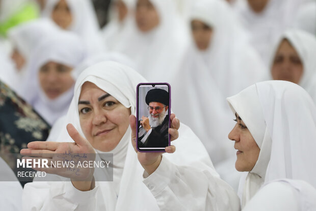 مراسم برائت از مشرکین در صحرای عرفات