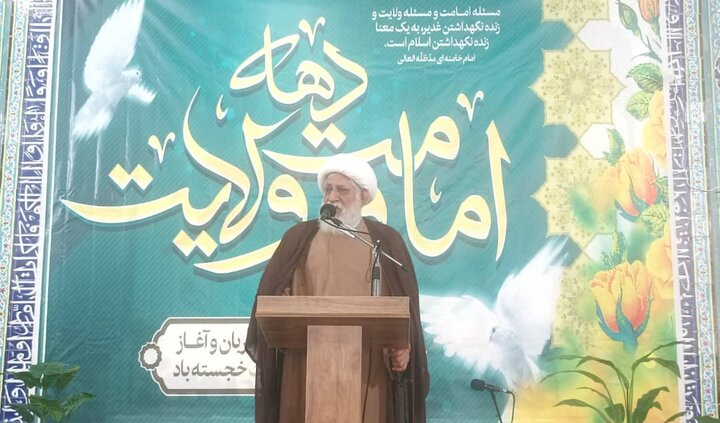 امام جمعه میناب: اهمیت صنعت هسته‌ای برای مردم تببین شود