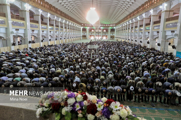 اقامه نماز عید قربان در در تبریز