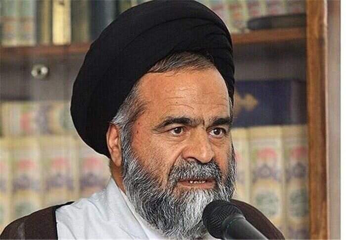 سازش با آمریکا عبور از عقلانیت و عزت ملی است