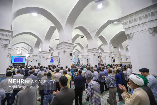 اقامه نماز عید قربان در یزد