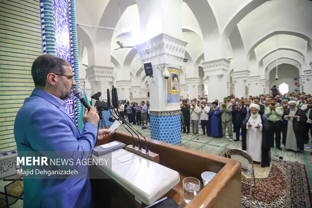 اقامه نماز عید قربان در یزد