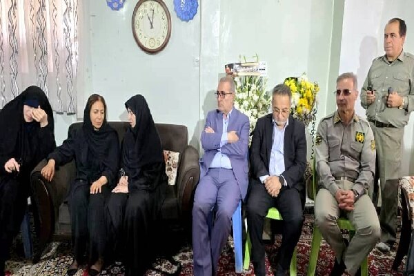 شهيد،خانواده،استانداري،شهادت،زيست،معاون،محيط