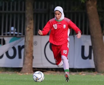 دعوت بانوی فوتبالیست کردستانی به اردوی تیم ملی