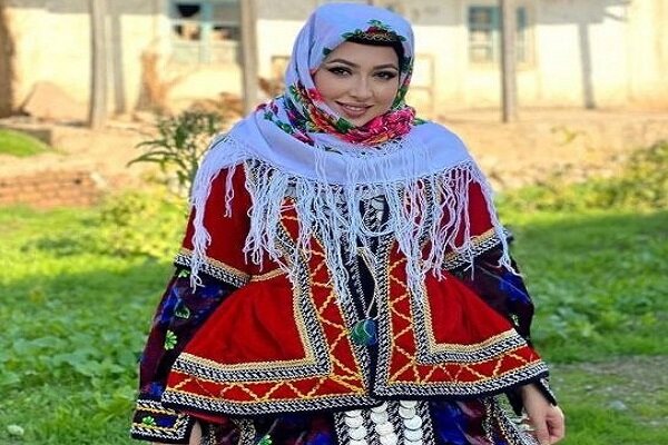 Türk gezgin Berna İhtiyar İran’ı anlattı Türk gezgin Berna İhtiyar İran’ı anlattı