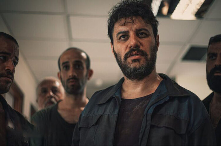 هیولا بیدار شد هیولا بیدار شد