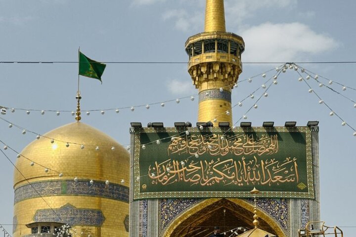 آماده‌سازی صحن‌های حرم مطهر رضوی برای جشن عیدالله الاکبر