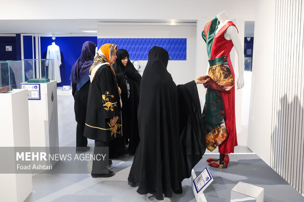 افتتاح سیزدهمین جشنواره مد و لباس فجر