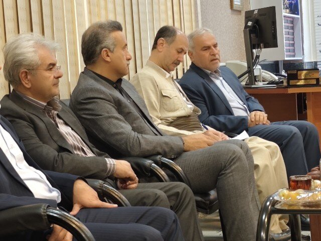تسهيلات،امداد،صندوق،پوشش،نيازمندان،خدمت،منابع،پرداخت،ارائه،ولايت