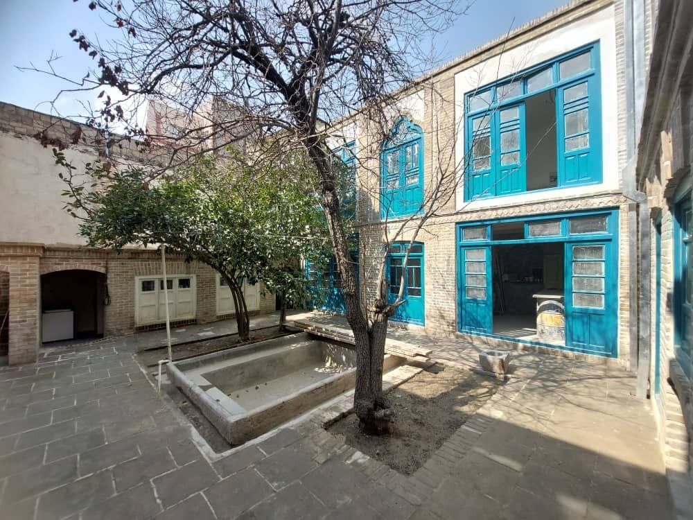مرمت خانه پدری جلال آل‌احمد در تهران به کجا رسید؟
