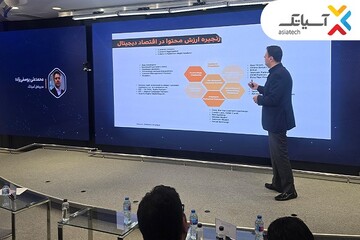 عمده مشکلات صنعت ارتباطات از نبود نگاه اقتصادی نشأت می‌گیرد