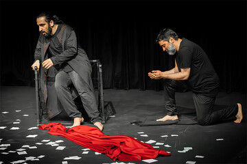 «کارنامه‌ی بُندارِبیدَخش» در مجموعه تئاتر لبخند اجرا می‌شود