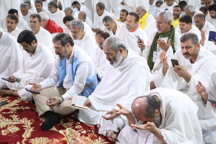 Hajj pilgrims join annual ‘Disavowal of Pagans’ ceremony at Arafat