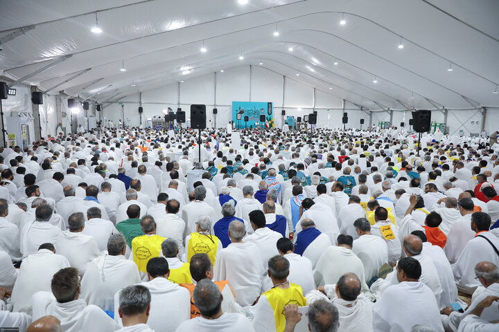 Hajj pilgrims join annual ‘Disavowal of Pagans’ ceremony at Arafat