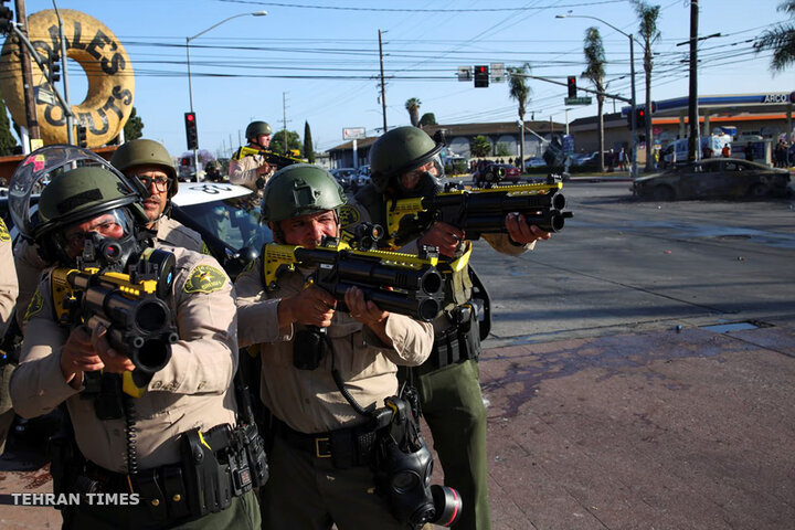 Los Angeles in turmoil as Trump sends national guard to crush protests