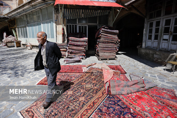 زندگی در «میدان»2