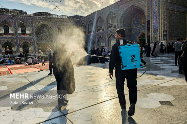 خادمان گمنام