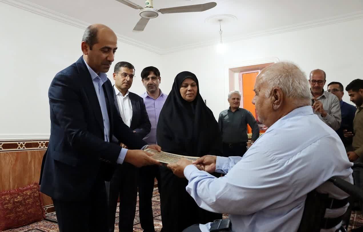 فرماندار دشتی: پیگیری مشکلات جانبازان و ایثارگران یک وظیفه است