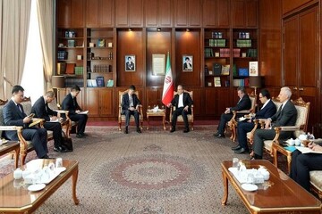 Bakan Erakçi, Çin’in Tahran Büyükelçisini kabul etti