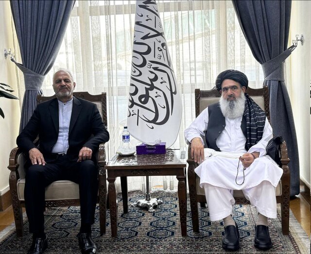 مسؤول فی طالبان یزور إيران