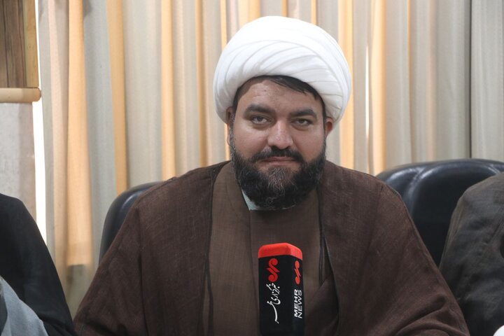 سفره ۴ کیلومتری مهمونی غدیر  در بزرگترین جزیره خلیج فارس پهن می‌شود
