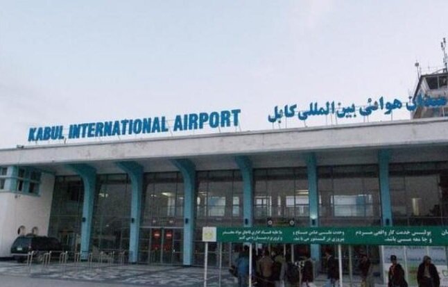 تبادلآتش میان نظامیان افغانستان و داعش نزدیک فرودگاه کابل تبادلآتش میان نظامیان افغانستان و داعش نزدیک فرودگاه کابل