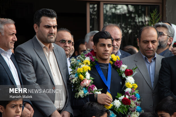 استقبال از مهدی الفتی تاریخ ساز ژیمناستیک کشور