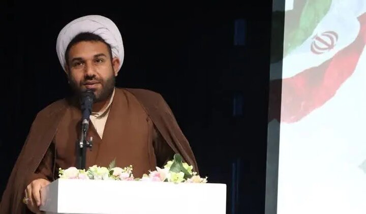 سفره ۴ کیلومتری مهمونی غدیر  در بزرگترین جزیره خلیج فارس پهن می‌شود