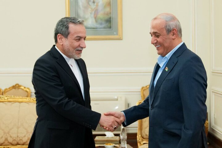 معاون دبیرکل جبهه مردمی برای آزادی فلسطین با عراقچی دیدار کرد