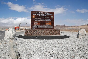 اعزام ۷۰۰ تفنگدار دریایی آمریکا برای مقابله با اعتراضات در لس آنجلس