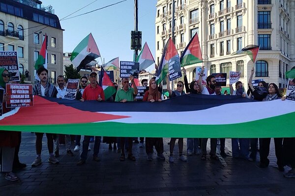 Türkiye'de İsrail'in "Madleen" gemisine saldırısı protesto edildi